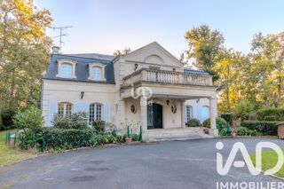  Villa  vendre 8 pices 373 m