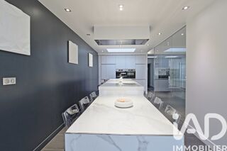  Villa  vendre 8 pices 204 m