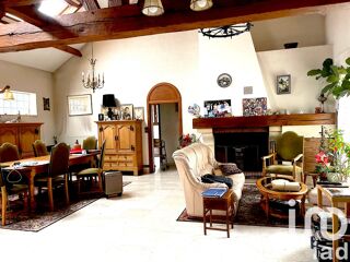  Villa  vendre 8 pices 160 m