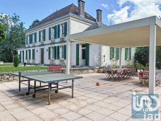  Maison  vendre 15 + pices 645 m