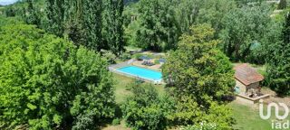  Immeuble � vendre 993 m�