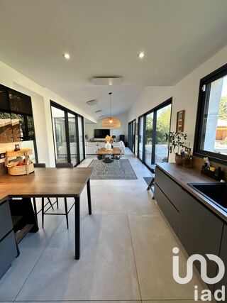  Maison � vendre 8 pi�ces 236 m�