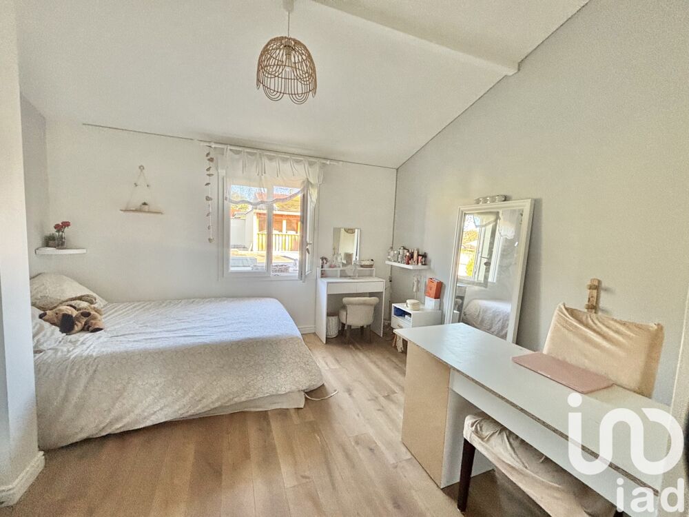  vendre  Maison Saint-Mdard-en-Jalles (33160)