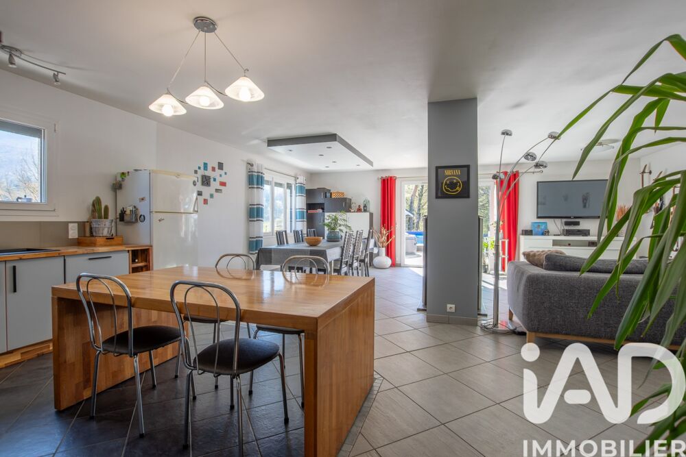 � vendre  Maison Mouxy (73100)