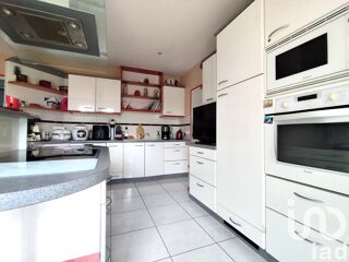  Maison  vendre 6 pices 145 m