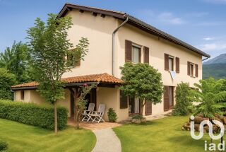  Maison  vendre 8 pices 241 m