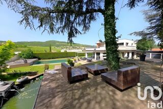  Maison  vendre 8 pices 256 m