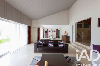  Maison � vendre 9 pi�ces 280 m�