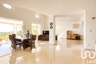  Villa  vendre 5 pices 294 m
