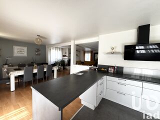  Maison � vendre 7 pi�ces 165 m�