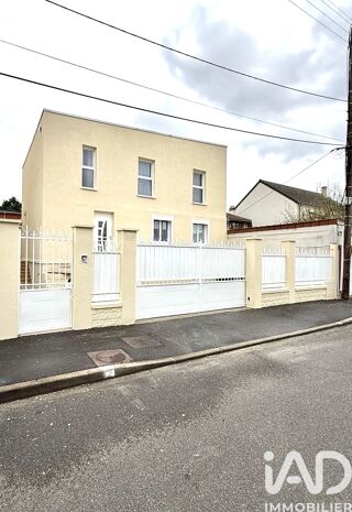  Maison � vendre 9 pi�ces 200 m�