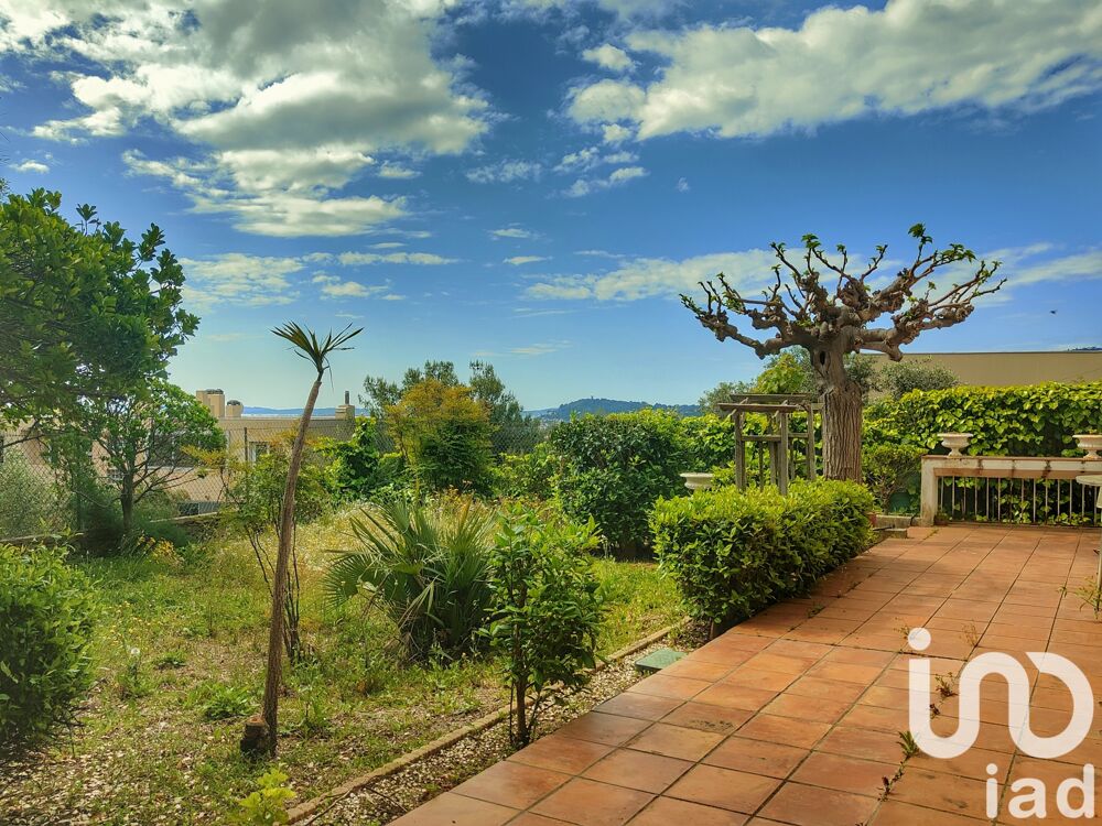  vendre  Maison Hyres (83400)