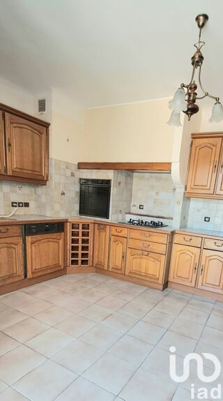  Maison  vendre 10 pices 239 m