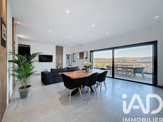  Maison � vendre 8 pi�ces 207 m�