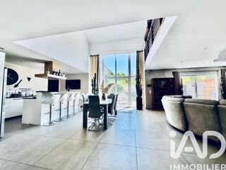  Maison � vendre 7 pi�ces 242 m�