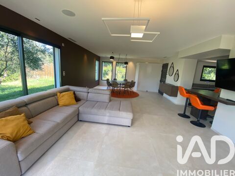   Vente Maison traditionnelle 5 pi�ces Maison - 5 pi�ce(s) - 128 m�