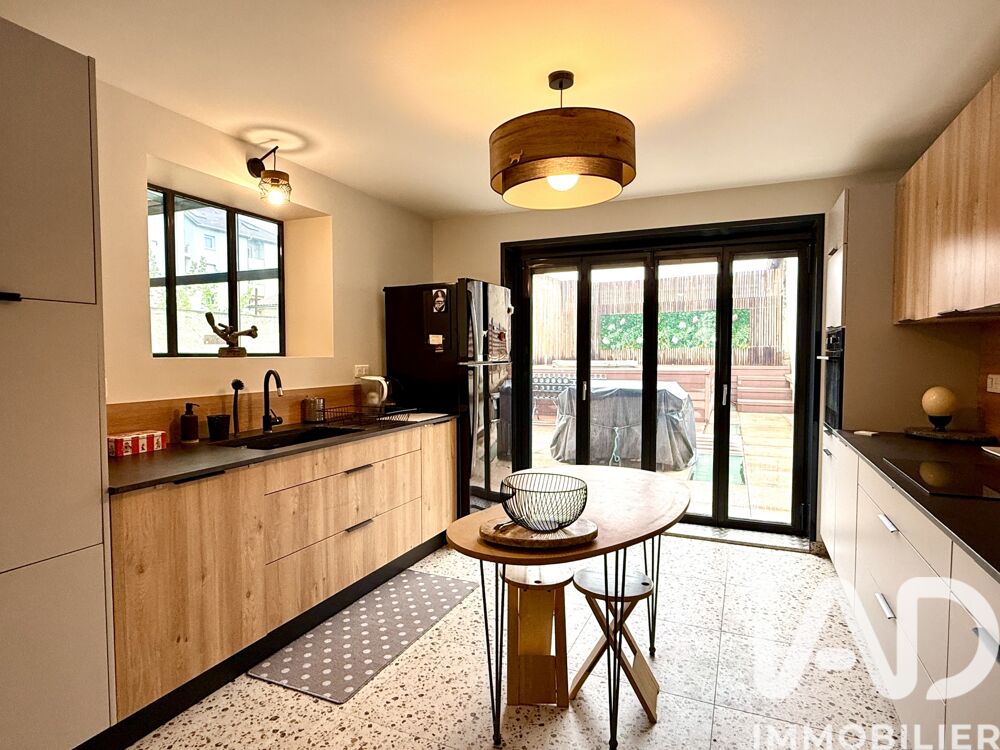 � vendre  Villa Villeurbanne (69100)