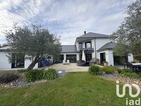   Vente Maison/villa 7 pi�ces Maison - 7 pi�ce(s) - 232 m�