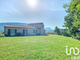  Maison  vendre 8 pices 220 m