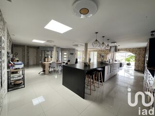  Maison � vendre 9 pi�ces 360 m�