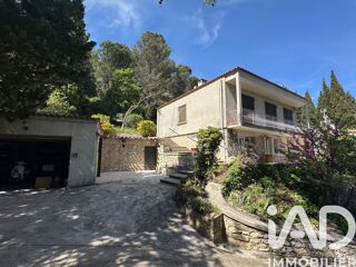 Maison 9 pièces 235 m² · à Carnoux-en-Provence · 235 m² · 749 000 €