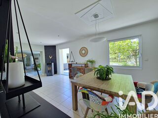  Maison � vendre 8 pi�ces 214 m�