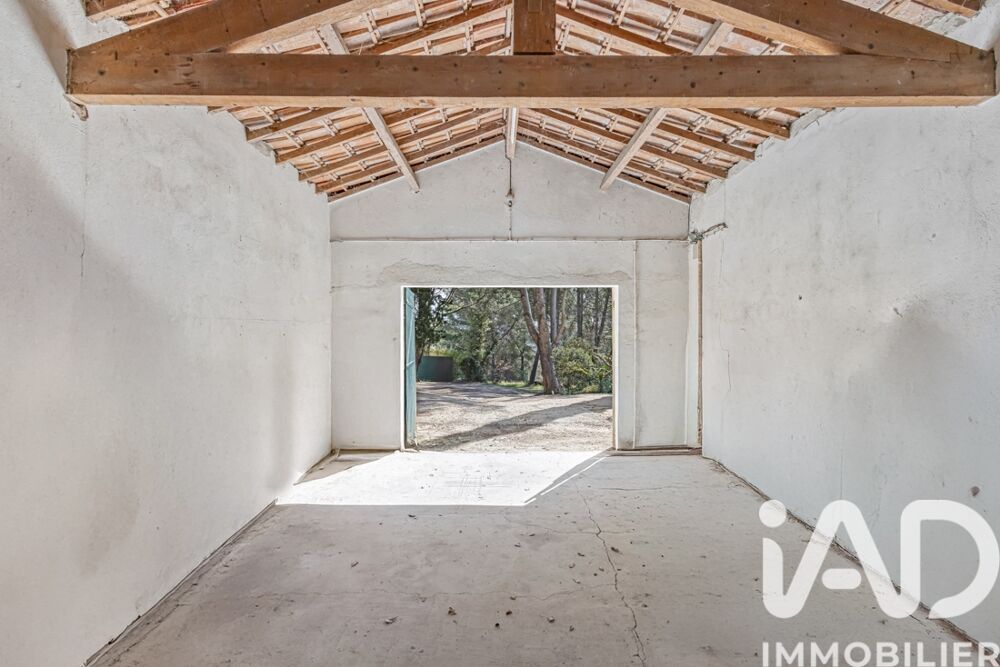 � vendre  Maison �guilles (13510)