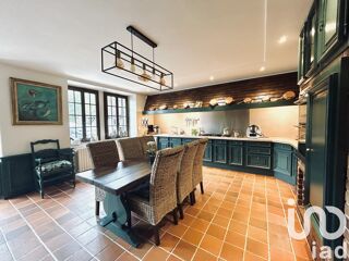  Maison  vendre 8 pices 300 m