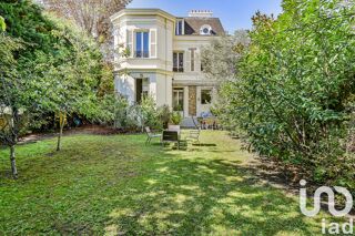  Maison  vendre 8 pices 232 m