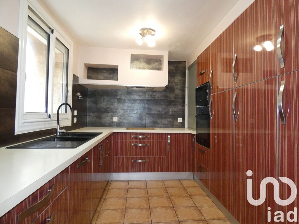 Vente Maison Vente Maison de village 4 pi�ces N�vian