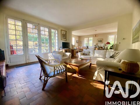   Vente Maison/villa 10 pi�ces Maison - 10 pi�ce(s) - 275 m�