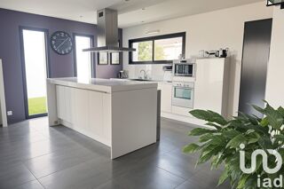  Maison  vendre 5 pices 143 m