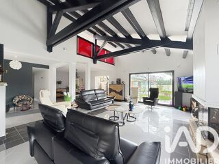  Villa  vendre 6 pices 229 m