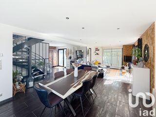  Maison � vendre 8 pi�ces 225 m�