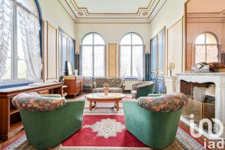  Propri�t�/ch�teau � vendre 13 pi�ces 550 m�