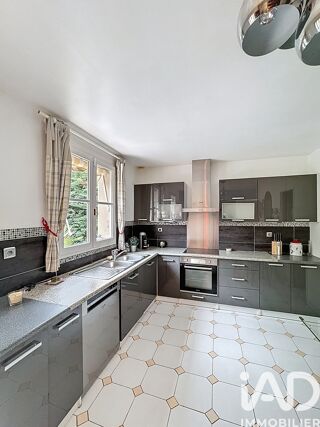  Maison � vendre 7 pi�ces 245 m�