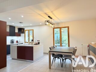  Maison  vendre 8 pices 147 m