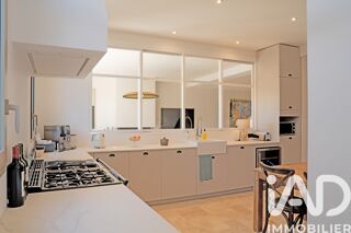  Maison � vendre 6 pi�ces 205 m�