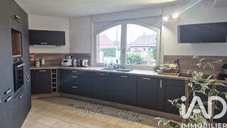  Maison � vendre 9 pi�ces 210 m�