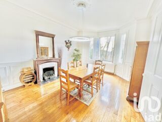  Villa � vendre 9 pi�ces 250 m�