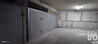  Parking / Garage  vendre 16 m