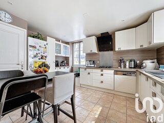  Maison � vendre 9 pi�ces 246 m�