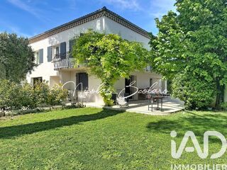 Maison 6 pièces 145 m² · à Entraigues-sur-la-Sorgue · 145 m² · 484 000 €