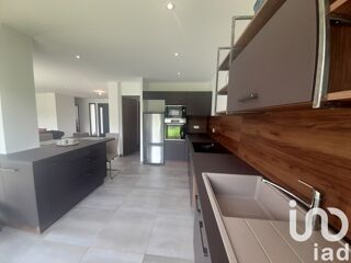  Villa  vendre 5 pices 136 m