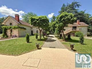  Maison  vendre 15 + pices 645 m