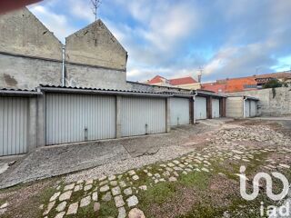  Parking / Garage � vendre 332 m�