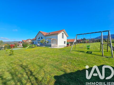   Vente Maison traditionnelle 5 pi�ces Maison - 5 pi�ce(s) - 146 m�