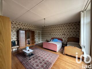  Maison  vendre 7 pices 221 m