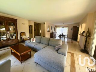  Maison  vendre 6 pices 182 m