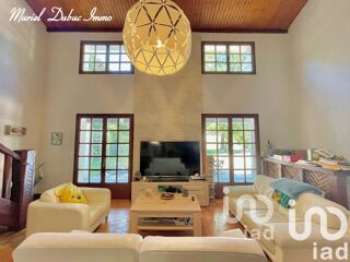  Maison  vendre 5 pices 201 m